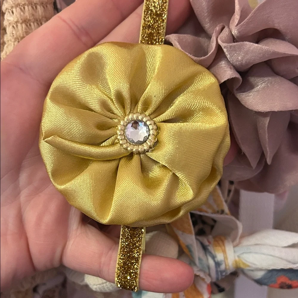 Yellow and White Embellished Tutu Dress with Bow - Picture 4 of 4